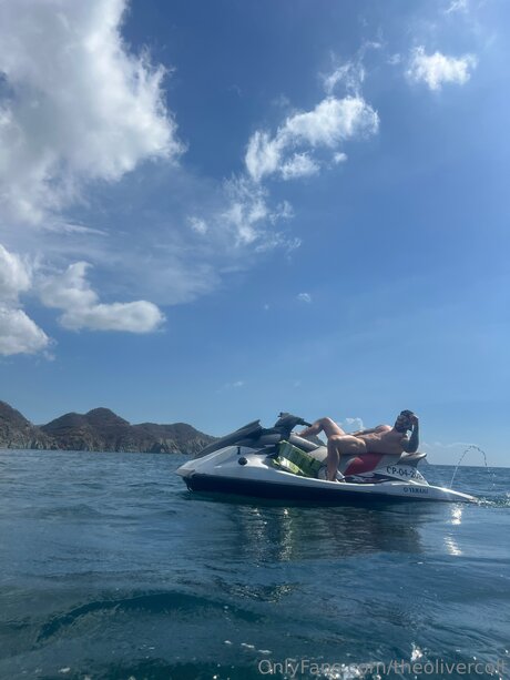 Theolivercolt Quick photo