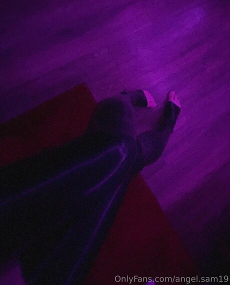 Angel Sam19 exclusive star pics