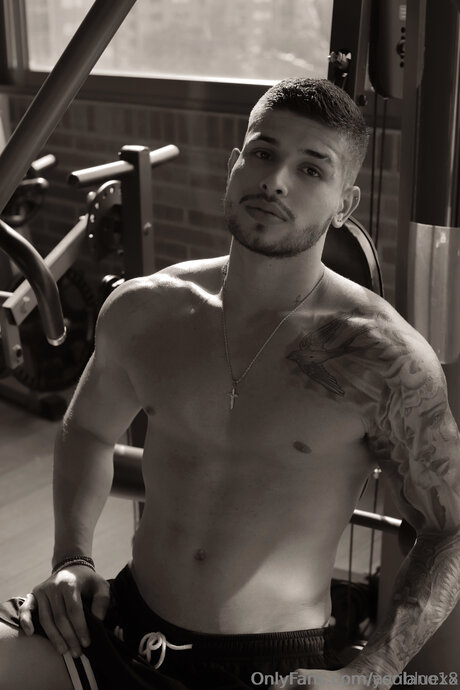 underground onlyfans pretty picture