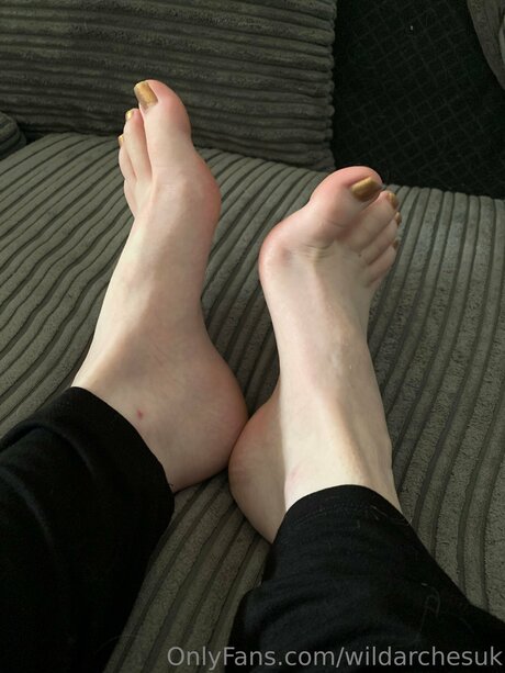 Wildarchesuk high quality actress photo