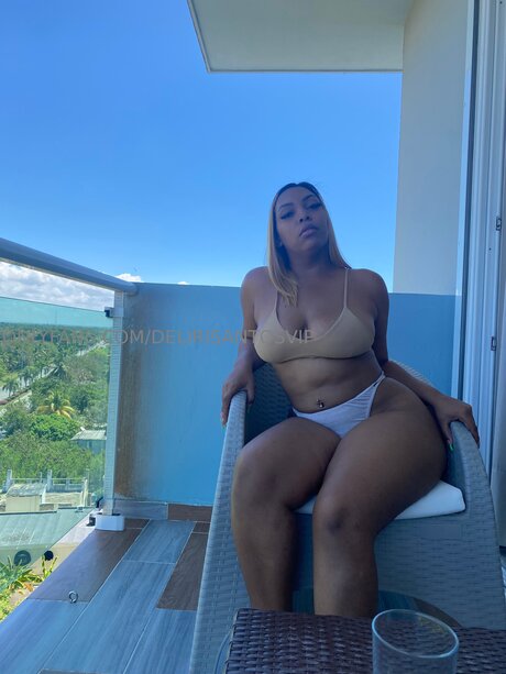 Delirisantosvip nudes pornstar photo