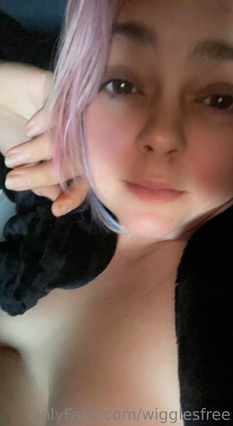 Wigglesfree nudes model images