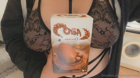 Wigglesfree sexy model galleries