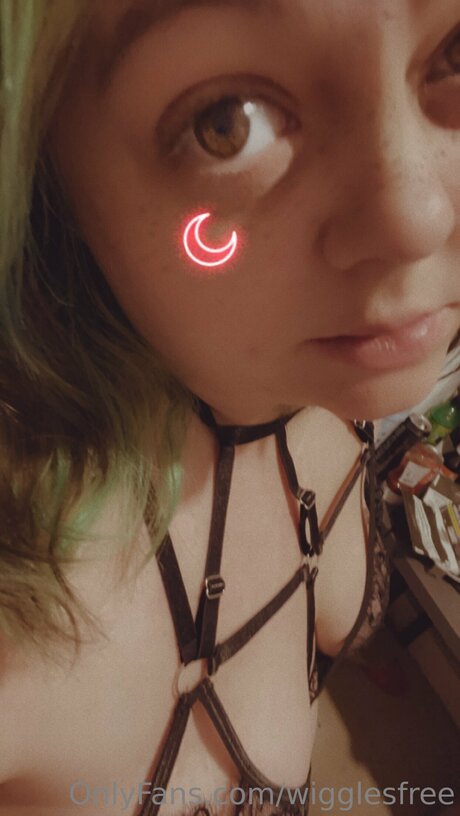 Wigglesfree nice actress img