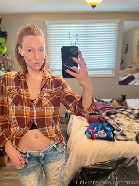 Ginger084 nude model images