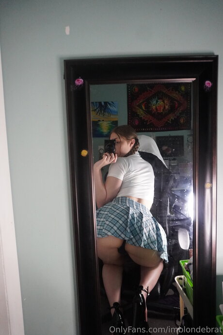 Imblondebrat sexy pornstar pic