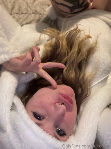 Cultofboo xxx actress pic