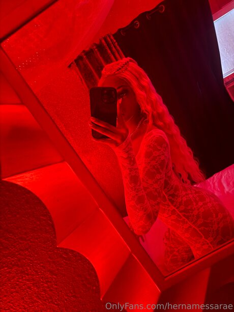 Hernamessarae exclusive model pics