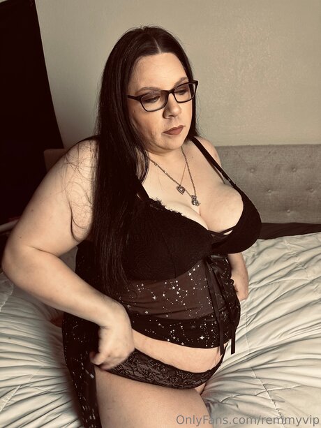 Remmyvip pornstar hd pics