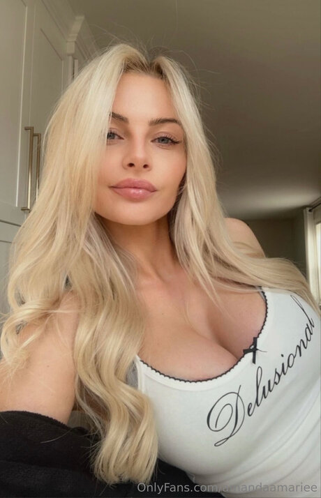 Bellaamarieeeee pornstar nude galleries