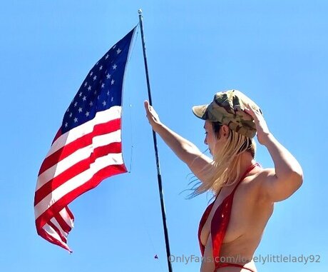 Lovelylittlelady92 star sex pictures