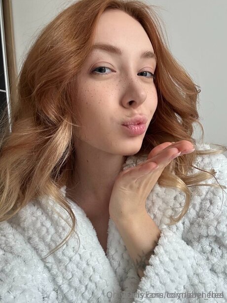 Lolynebel model top gallery