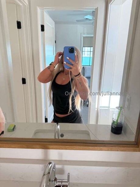 Juliannapeyton sexy pornstar pics