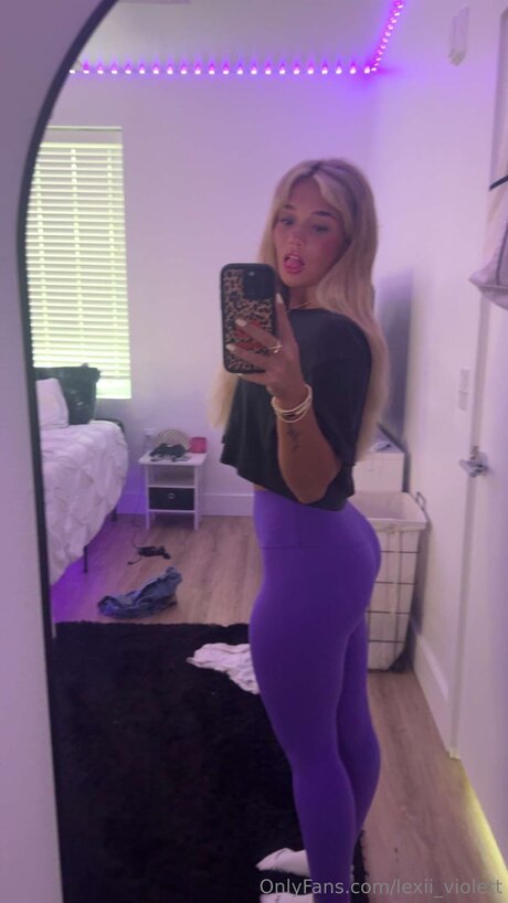 Juliannapeyton star naked img