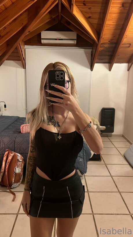 Isabellaa12 model high quality images