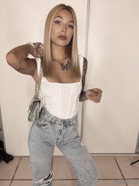 Isabellaa12 nude star images
