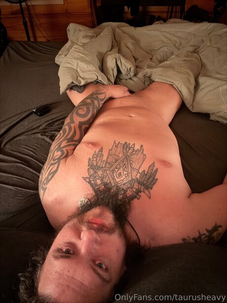 Taurusheavy xxx model photo