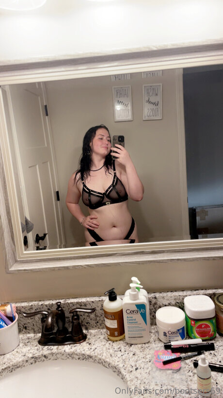 Bootsers69 hot model img