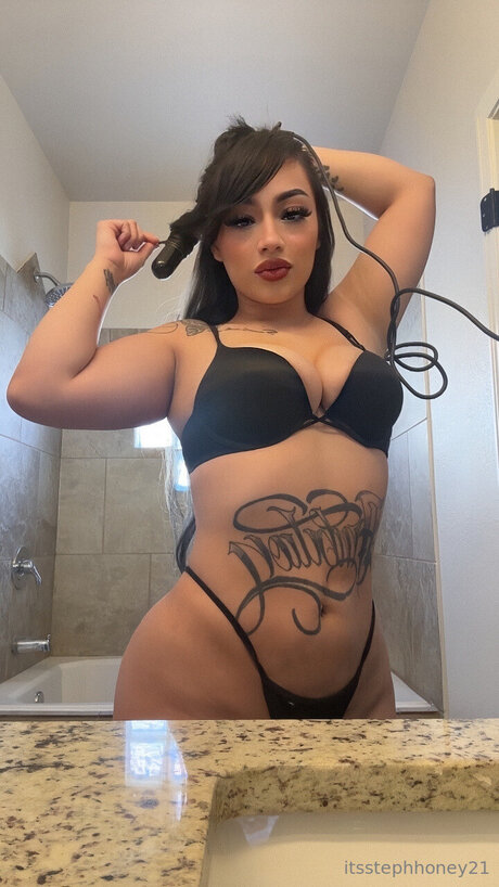 Itsstephhoneyxo21 pornstar hd picture