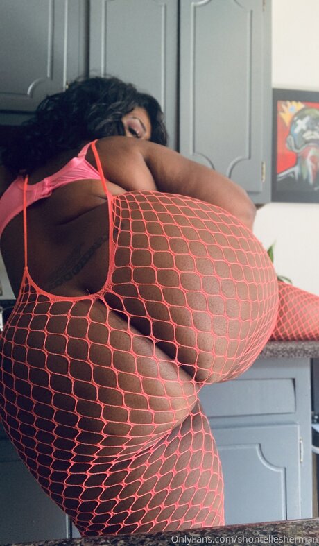 Shontellesherman pornstar hot pics
