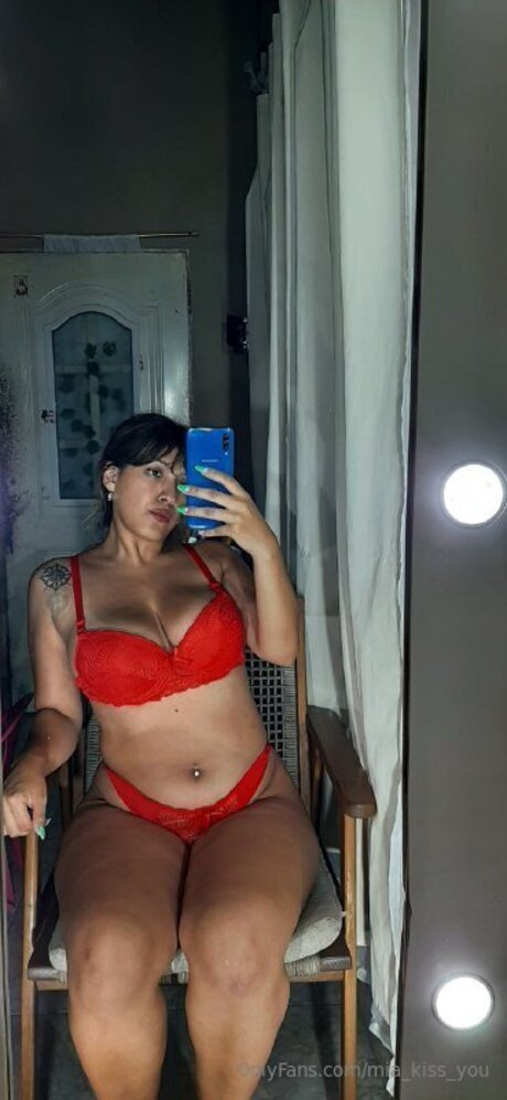 Mia Kiss You pornstar hot image