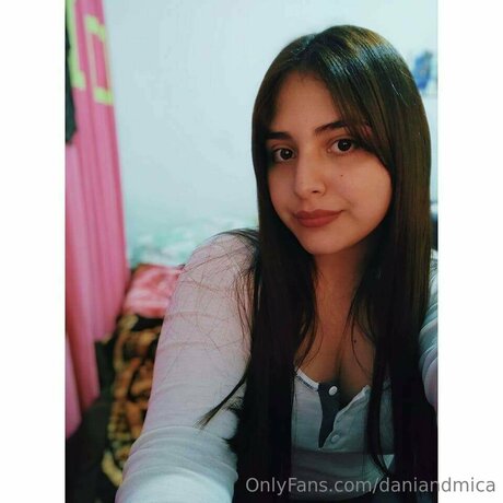 Miccamill model high quality pics