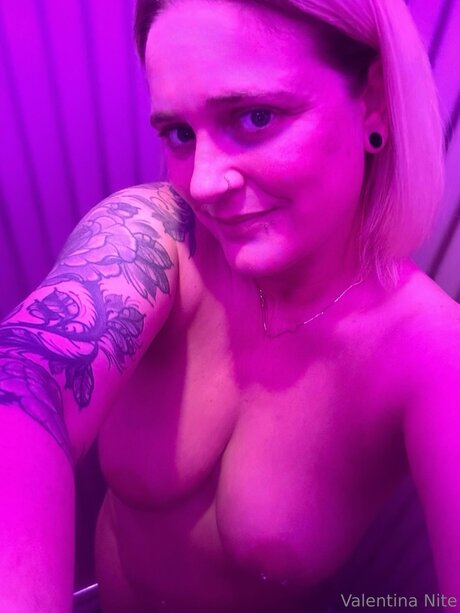 Valentinanite nude star pictures