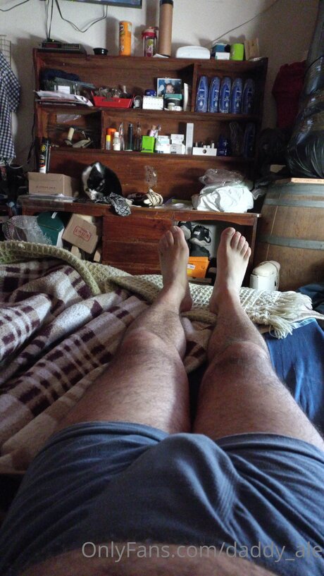 Daddy Ale pretty model pictures