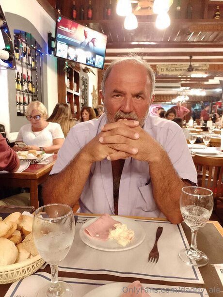 Daddy Ale nude pornstar archive