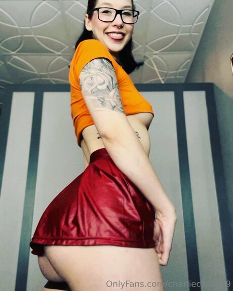 Charliecakes69 pornographic star photos