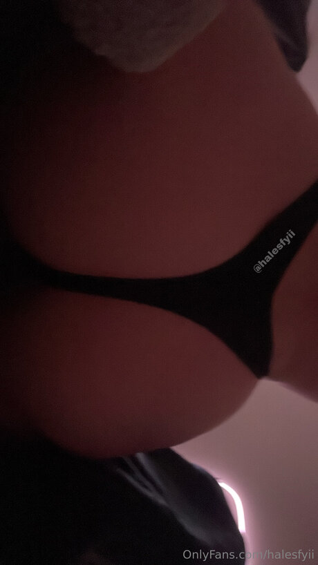 Halesfyii star porn galleries