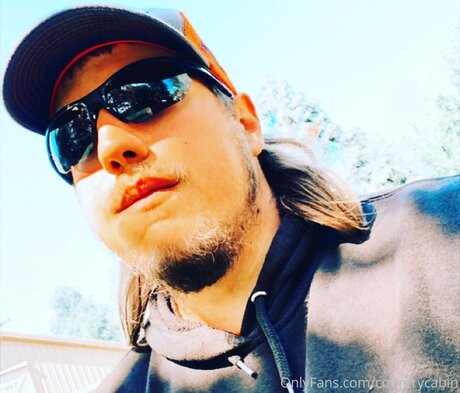 Countrycabin top actress pics