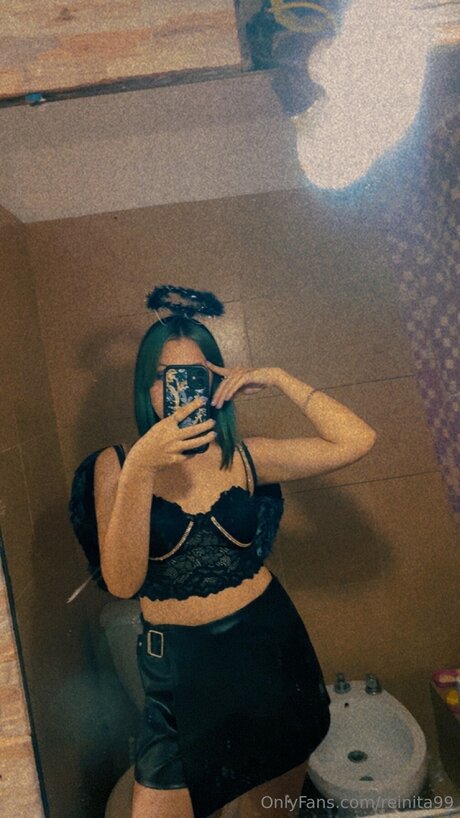 Reinita99 model nudes pics