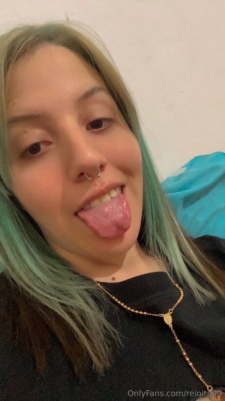 Reinita99 model nude pics