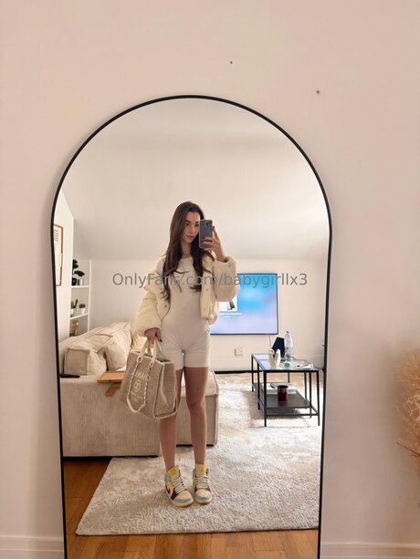 Babygirllx3 erotic star pics