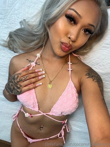 Coconutcreamxo pornstar high quality image