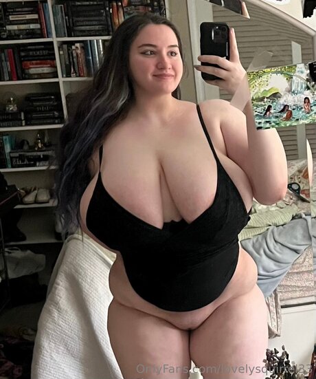 Lovelysquirrel33 model nude images