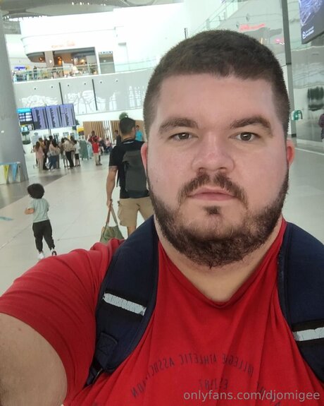 Djomigee hd model photo