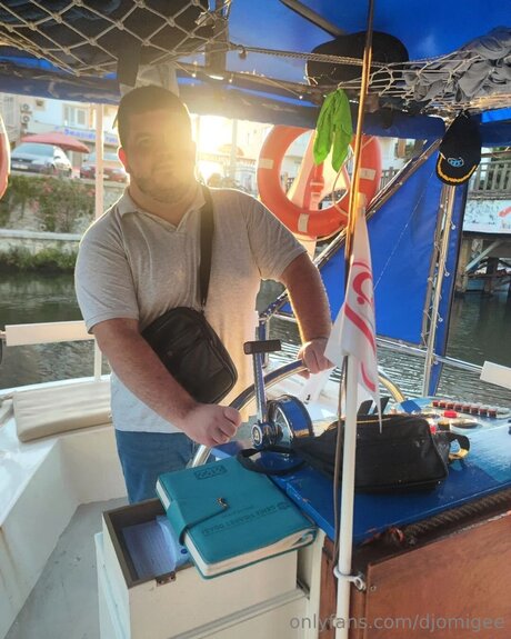 eyes onlyfans art porn galleries