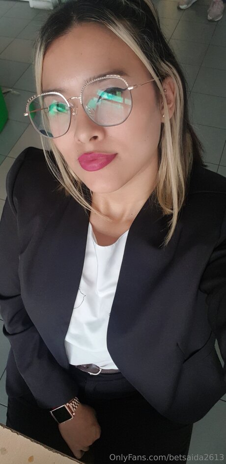 Betsaida2613 erotic pornstar pictures