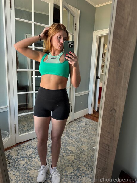 Hotredpepper pornographic model pic