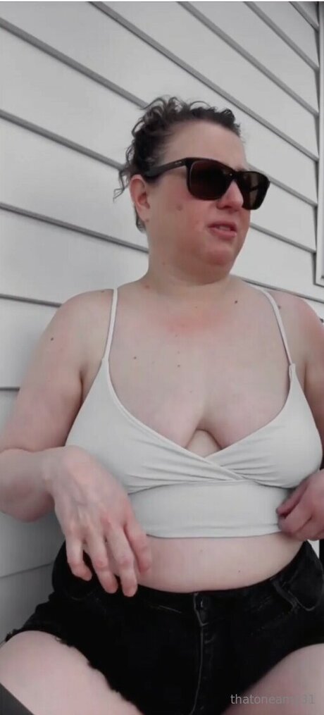 Thatoneamy44 art star image