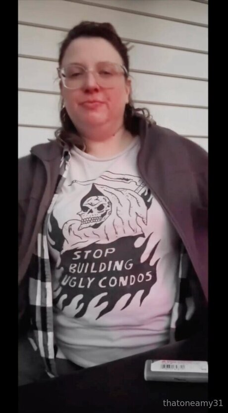 Thatoneamy44 erotic pornstar pic