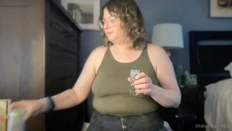 Thatoneamy44 erotic star photos