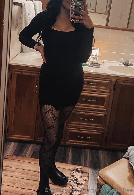 Southernpeachesfree pornstar sexy picture