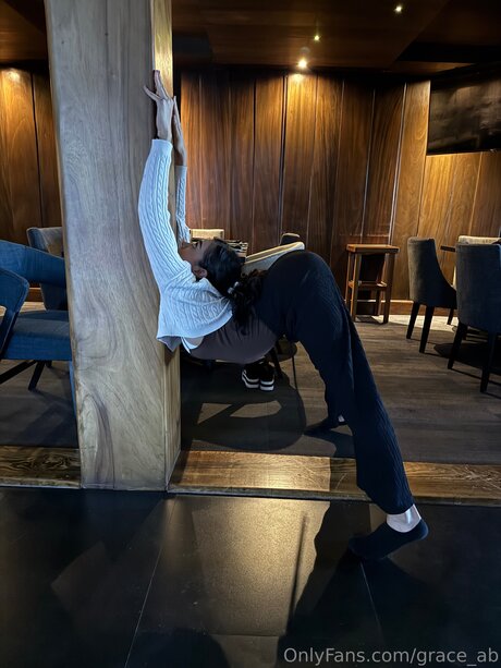 Grace Ab nude model pictures