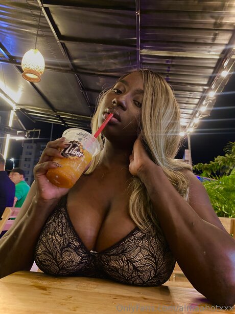 big dildo onlyfans top pictures