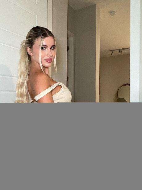 Kaitlynxo pornstar naked gallery