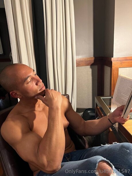 Dwayne Johnson Jr exclusive pornstar photo