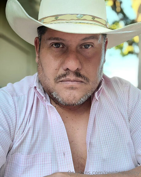 Pepitochubby model pornographic photo